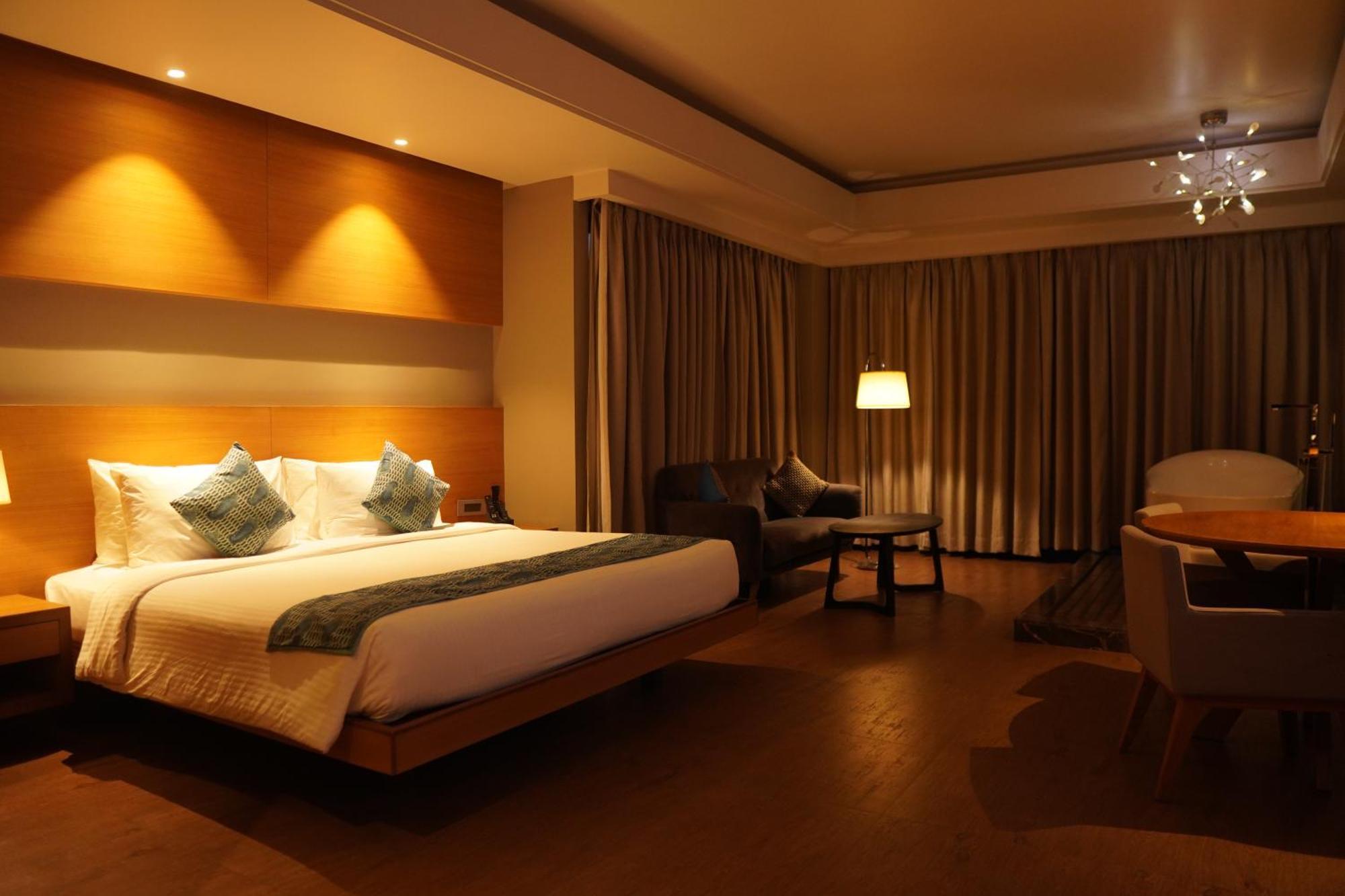 Hotel Kiranshree Grand Guwahati Exterior foto
